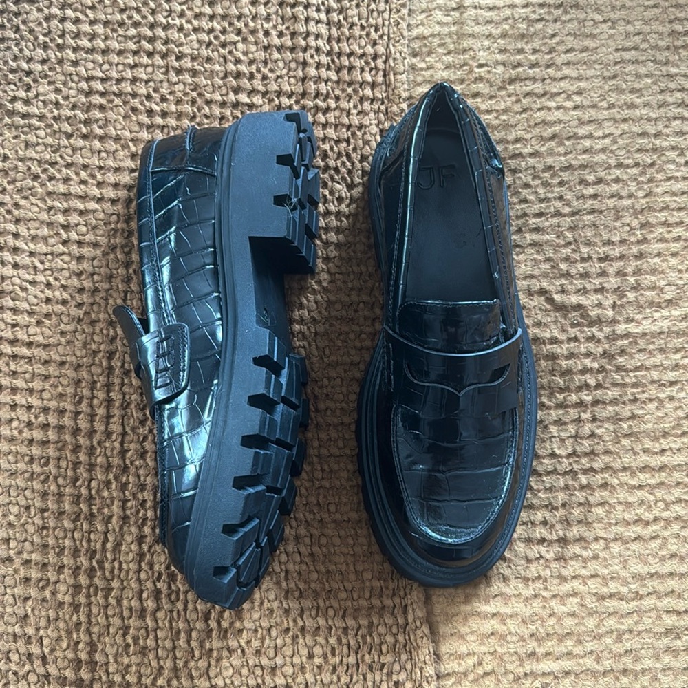COPY - Chunky black loafers, never worn